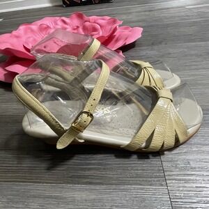 SAS‎ Women's Sz 7W Strippy-P Wedge Strappy Sandal Bone/Cream Patent Leather